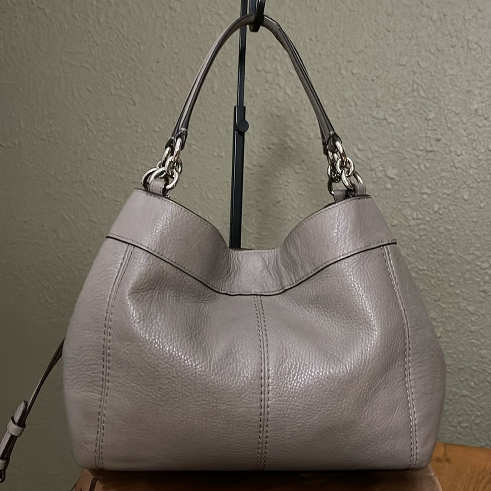 COACH LEATHER SMALL LEXY SHOULDER BAG - Picture 3 of 16